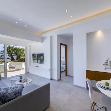 Imagine You And Your Family Renting This Perfect Beachfront Apartment, 1388 * لارنكا