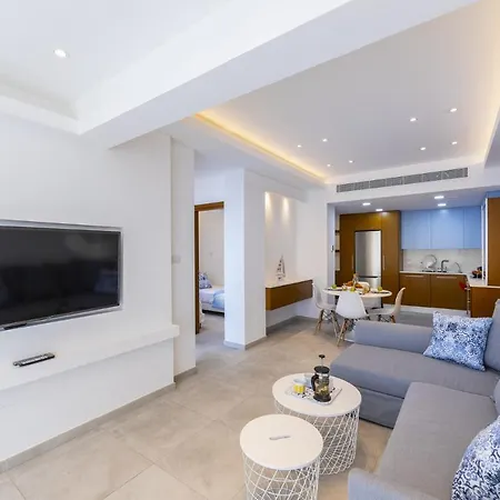 Imagine You And Your Family Renting This Perfect Beachfront Apartment, 1388 فيلة *